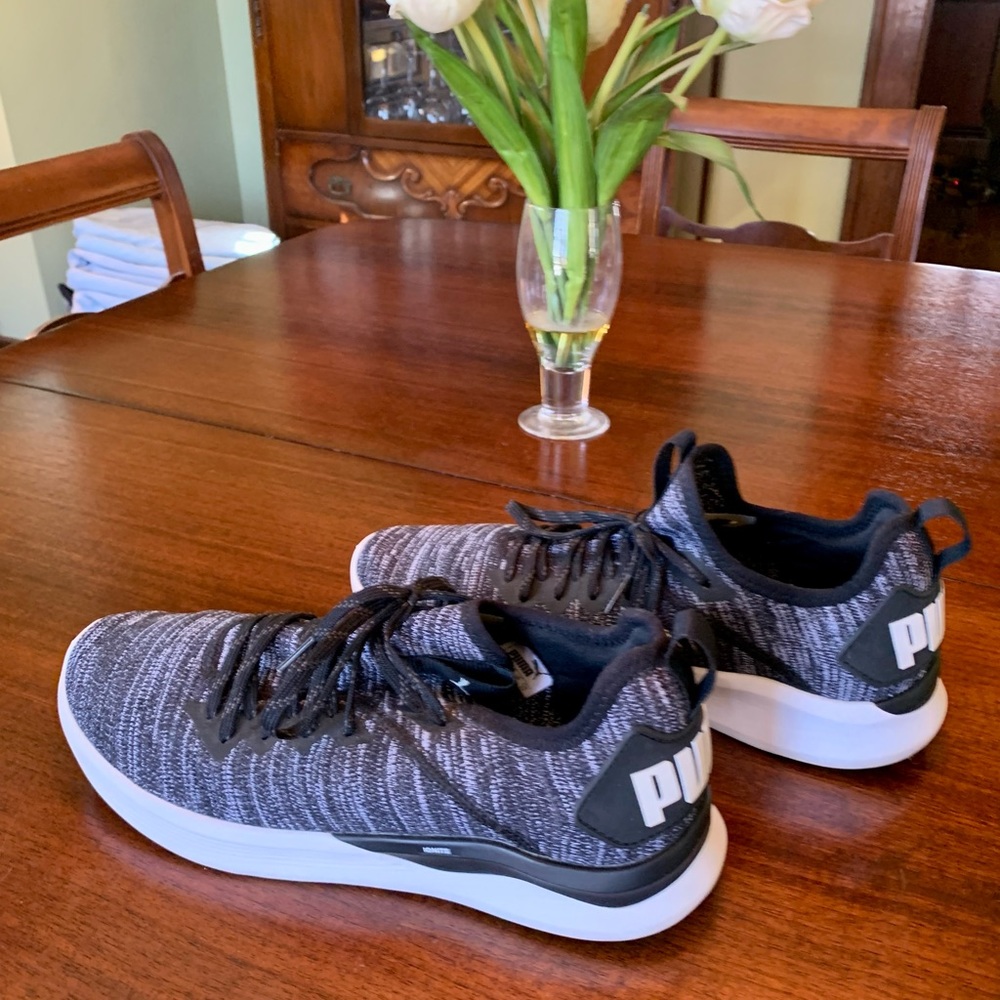PUMA Ignite Mens Shoes Size 9 in Gray, Black, and White